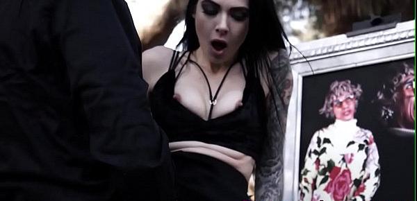  Goth fucks and sucks at outdoor funeral